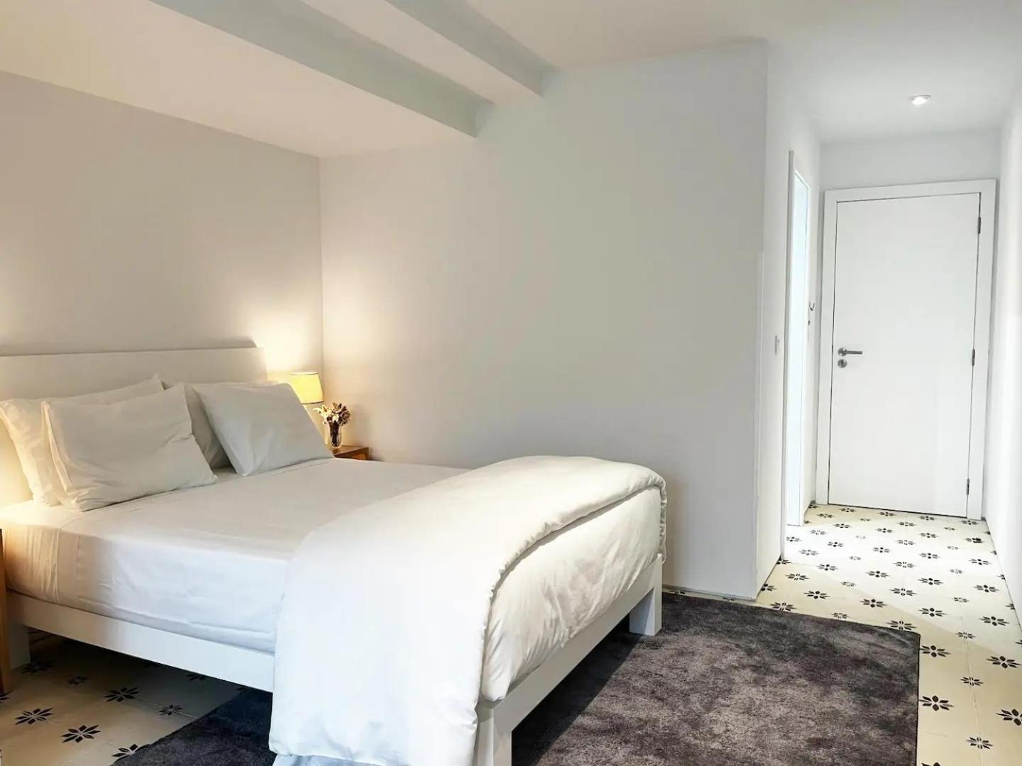 Signature Guesthouse Porto Quarto foto