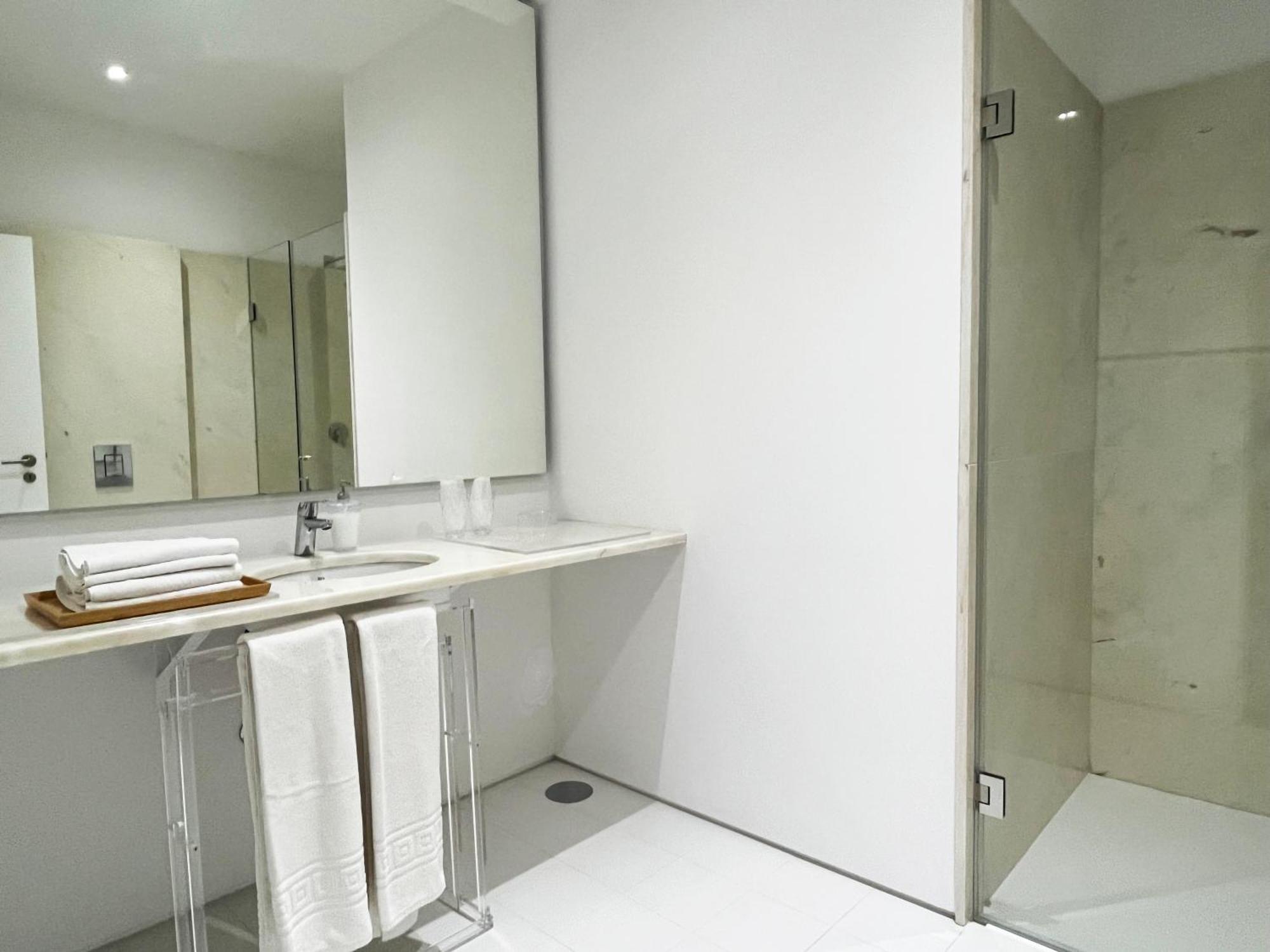Signature Guesthouse Porto Quarto foto