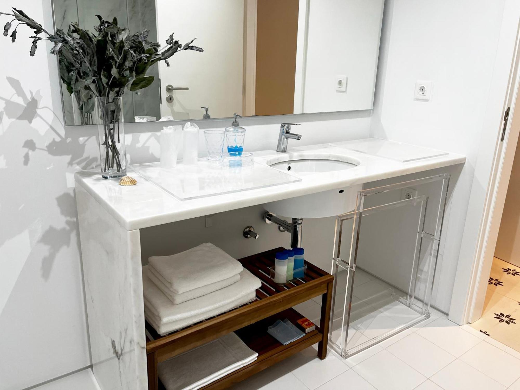 Signature Guesthouse Porto Quarto foto